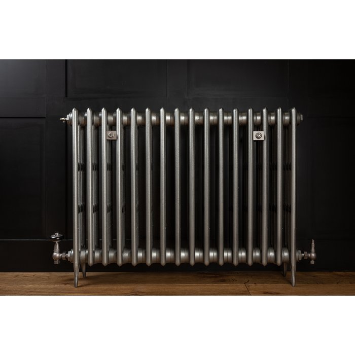 Traditional Victorian 4 Column 760mm Cast Iron Radiator 16 Sections GM w/ Gun Metal Accessories (CDC-760-16-GMGM-BUND)