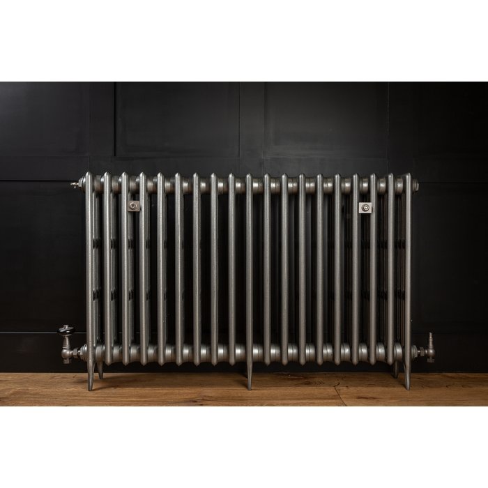 Traditional Victorian 4 Column 760mm Cast Iron Radiator 19 Sections GM w/ Gun Metal Accessories (CDC-760-19-GMGM-BUND)